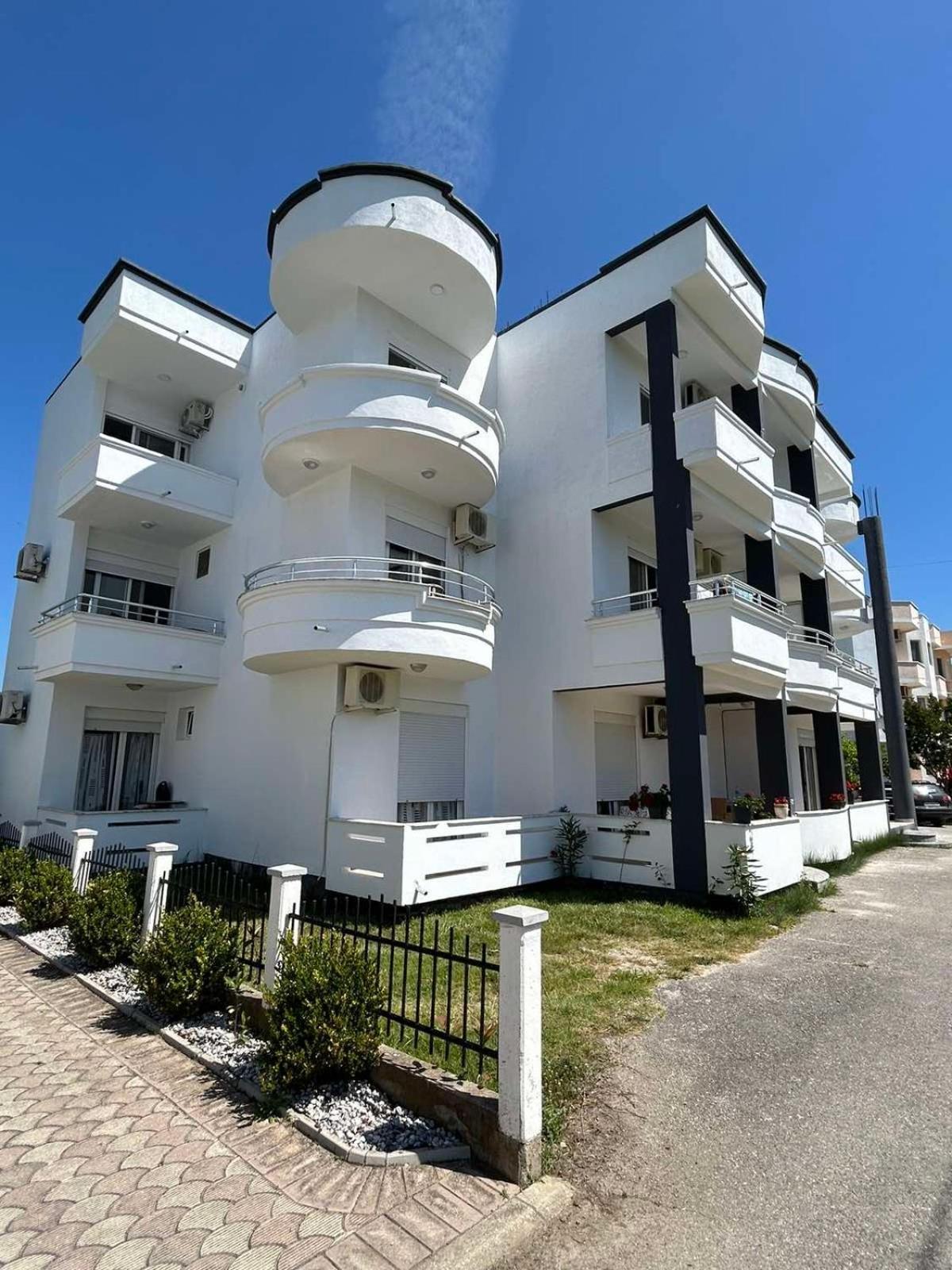 Apartmani Agovic Ulcinj Exterior photo